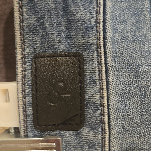 ✨️Celebrity Pink Distressed Ankle Skinny Jeans - Picture 7 of 7